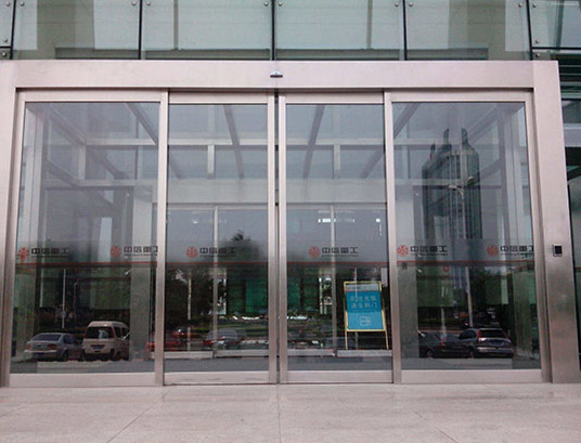 用于冷通道的自動(dòng)門功能