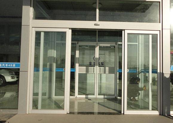 在自動門前加上人臉識別系統(tǒng)有什么效果